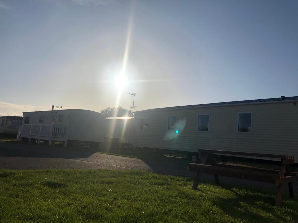 Towyn Six Berth En Suite Caravan Rhyl Exterior photo